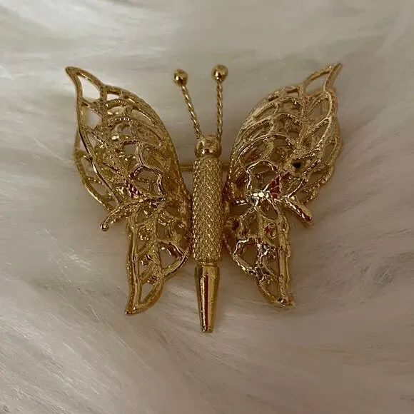 MONET NEW YORK Vintage NWT Gold Tone 3 D Butterfly Brooch Pin - Picture 1 of 5